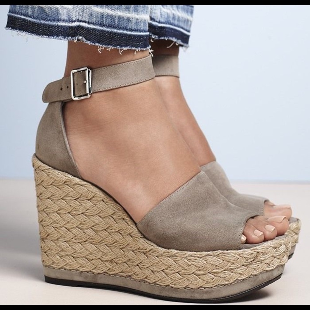 Stuart Weitzman Soho Gal wedge